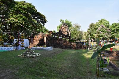 คำอธิบาย : กู่ประภาชัย<br>วันที่ถ่าย  :11 เม.ย. 2560<br>ผู้ถ่าย : สาวิตรี ตลับแป้น<br>ลิขสิทธิ์  : ศูนย์มานุษยวิทยาสิรินธร (องค์การมหาชน)<br>รูปแบบลิขสิทธิ์ : สัญญาอนุญาตครีเอทีฟคอมมอนส์<br>