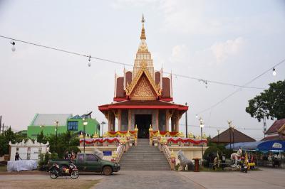 คำอธิบาย : ศาลเจ้าปู่มเหสักข์ ตำบลวาริชภูมิ อำเภอวาริชภูมิ จังหวัดสกลนคร<br>วันที่ถ่าย  :6 เม.ย. 2561<br>ผู้ถ่าย : หัตธไชย ศิริสถิตย์<br>ลิขสิทธิ์  : ศูนย์มานุษยวิทยาสิรินธร (องค์การมหาชน)<br>รูปแบบลิขสิทธิ์ : สัญญาอนุญาตครีเอทีฟคอมมอนส์<br>